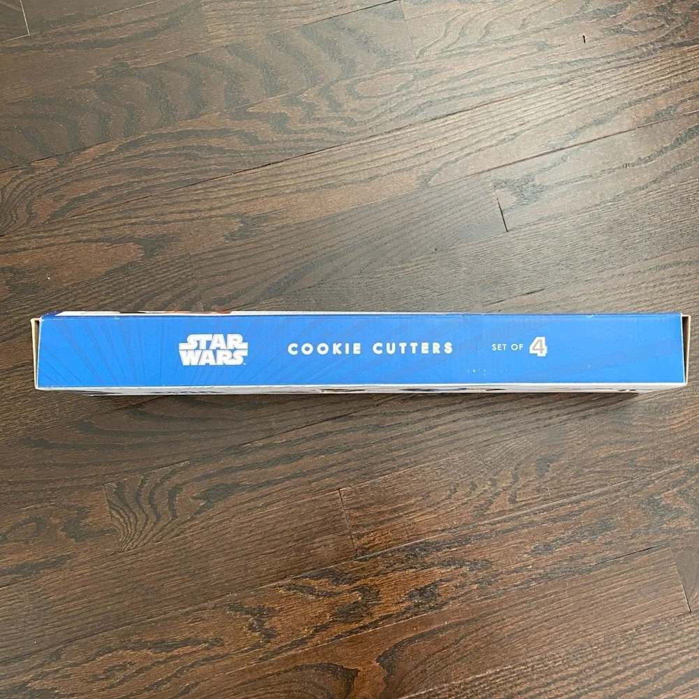 Williams Sonoma Star Wars cookie cutters New in Box